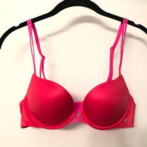 Victoria’s Secret Very Sexy Padded Demi 34A